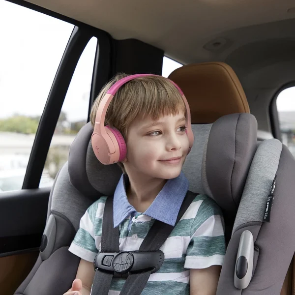Belkin AUD002 หูฟังไร้สายสำหรับเด็กความดังไม่เกิน 85 เดซิเบล Bluetooth 5.0 มีไมค์ คุยโทรศัพท์ได้ ใช้งานนานได้ 30 ชั่วโมง -White - Image 3