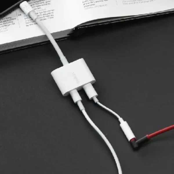 Belkin F8J198 อะแดปเตอร์ RockStar Lightning Audio + Charge ชาร์จ+รับสาย/ฟังเพลง/ดูหนัง/เล่นเกมได้พร้อมกัน - Image 4